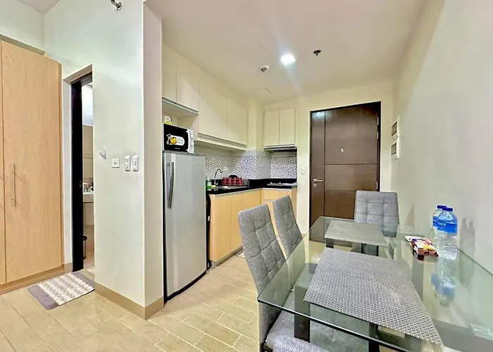 One Madison Place Studio Unit With Balcony